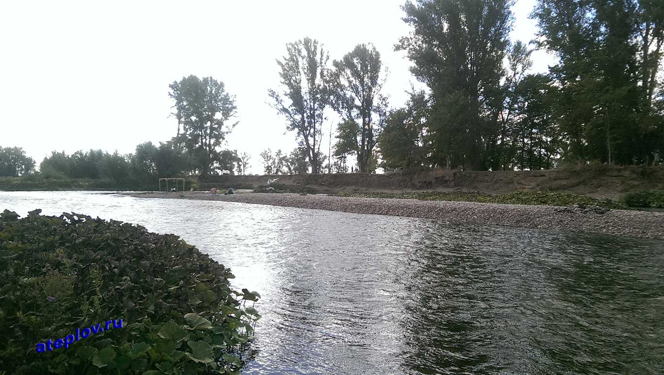 Берег реки Инзер напротив деревни Асы, около деревни Кызылярово 17